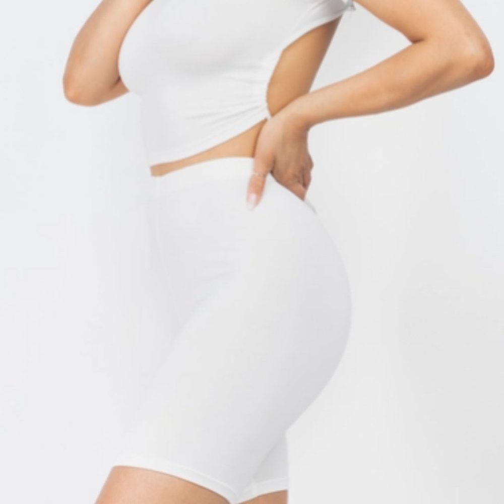 White - Cut Out Crop Top Biker Shorts Set